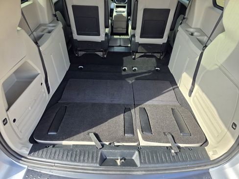 Used 2012 Dodge Grand Caravan Crew FWD image 26