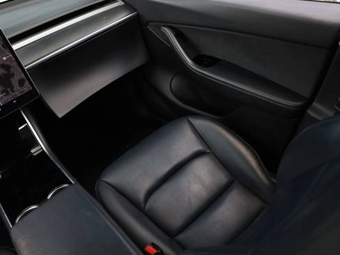 Used 2021 Tesla Model Y 2WD image 36