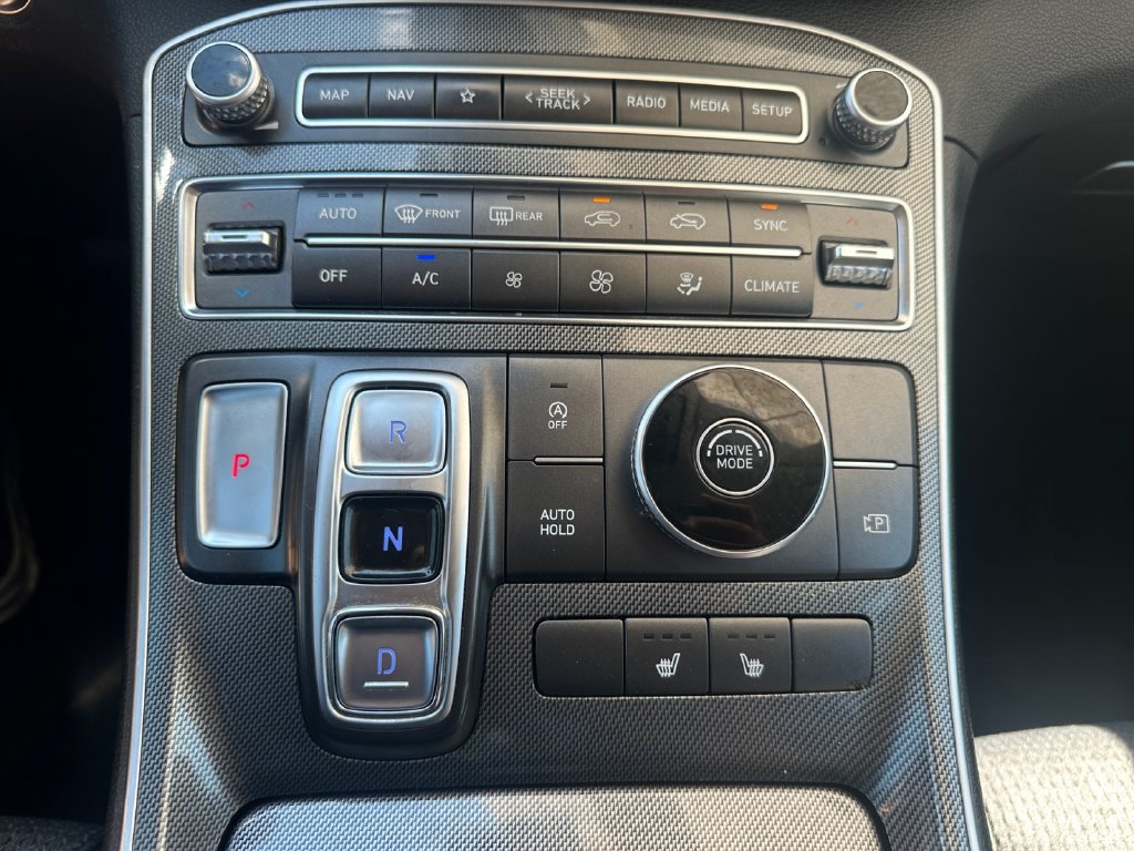 Used 2023 Hyundai Santa Fe SEL FWD image 18