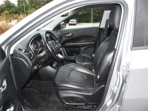 Used 2020 Jeep Compass Limited image 7