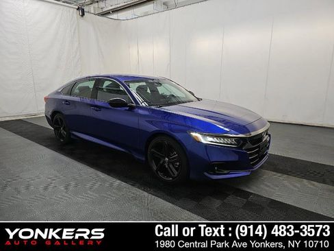 Used 2021 Honda Accord Sport image 3