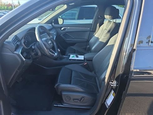 Used 2023 Audi Q3 2.0T Premium AWD/4WD image 7