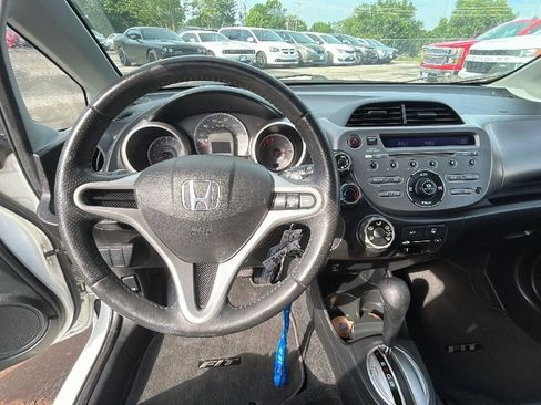 Used 2010 Honda Fit Sport image 28
