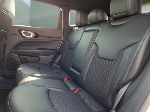 New 2026 Jeep Compass Latitude AWD/4WD image 10