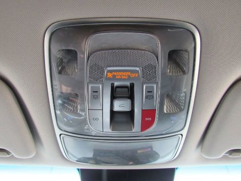 Used 2022 Genesis GV70 2.5T w/ Select Package image 63