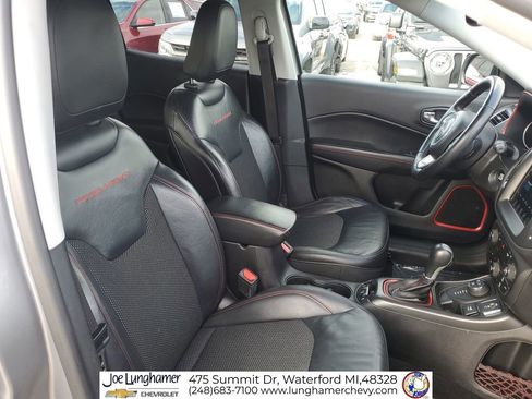 Used 2017 Jeep Compass Trailhawk w/ Cold Weather Group image 28