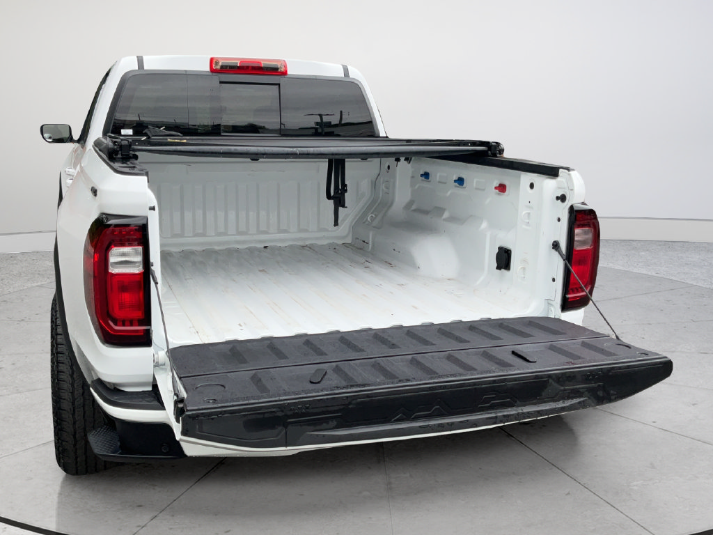 Used 2024 GMC Canyon AT4 w/ AT4 Premium Package AWD/4WD image 18