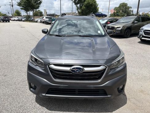 Used 2020 Subaru Outback Premium w/ Popular Package #1 AWD/4WD image 2