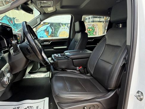 Used 2024 GMC Sierra 1500 SLT AWD/4WD image 8