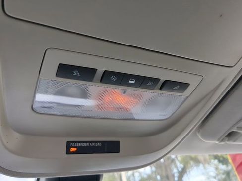 Used 2017 Chevrolet Colorado LT w/ Luxury Package, Chrome image 21