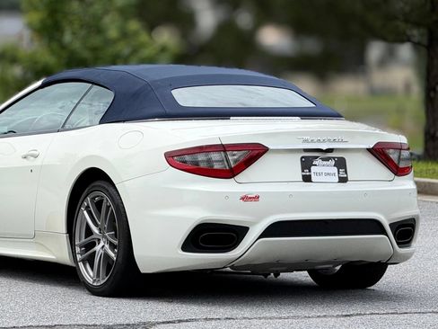 Used 2018 Maserati GranTurismo Sport RWD image 40