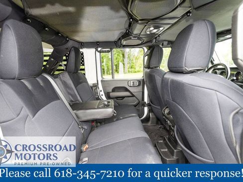 Used 2021 Jeep Wrangler Unlimited Sahara AWD/4WD image 32