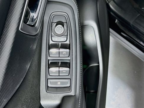 Used 2020 Subaru Forester Premium AWD/4WD image 17