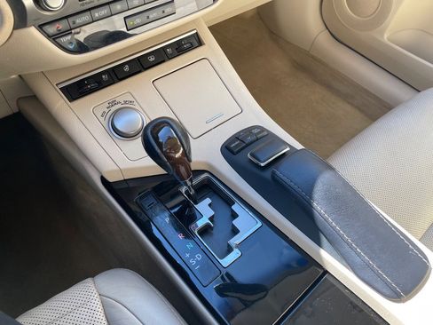 Used 2014 Lexus ES 350 Ultra Luxury w/ Luxury Package image 42