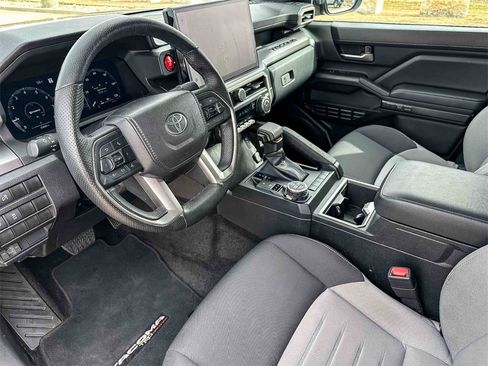 Used 2024 Toyota Tacoma TRD Off-Road image 12