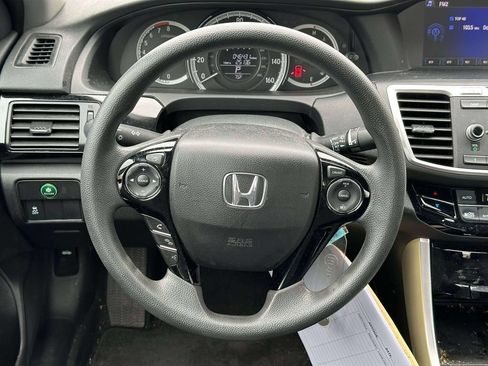 Used 2017 Honda Accord LX image 11