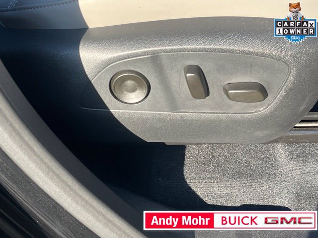 Used 2026 GMC Acadia Elevation w/ Elevation Premium Package FWD image 46