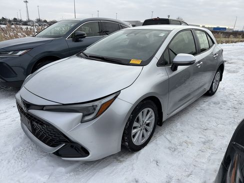 Used 2024 Toyota Corolla SE image 4