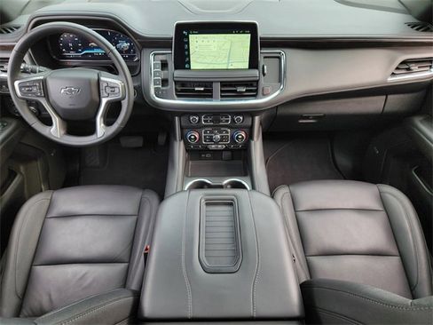 Used 2024 Chevrolet Tahoe Z71 w/ Luxury Package image 27