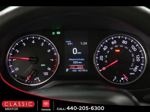 Used 2021 Toyota RAV4 XLE w/ Convenience Package AWD/4WD image 8