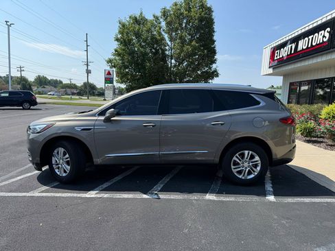 Used 2018 Buick Enclave Premium FWD image 2