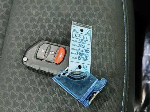 Used 2024 Jeep Wrangler Unlimited Rubicon 4xe image 34