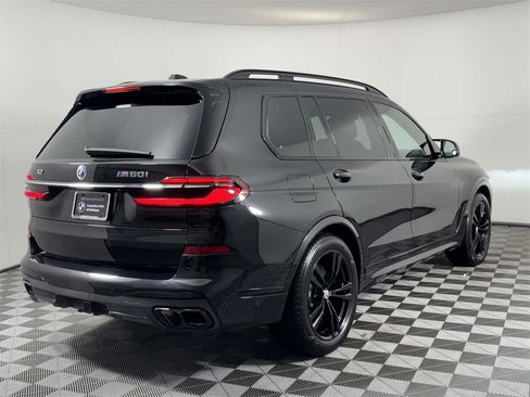 Used 2023 BMW X7 M60i w/ Executive Package image 10