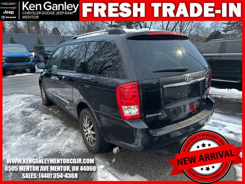 Used 2012 Kia Sedona EX w/ Luxury Pkg image 8