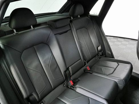 Used 2024 Audi Q3 2.0T Premium w/ Convenience Package AWD/4WD image 22