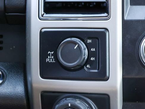 Used 2019 Ford F150 Lariat w/ Equipment Group 502A Luxury AWD/4WD image 13