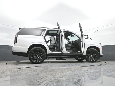 Used 2023 Cadillac Escalade Sport Platinum w/ LPO, ONYX Package image 58