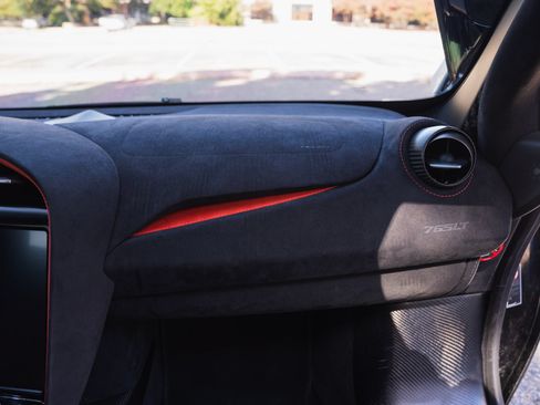 Used 2021 McLaren 765LT RWD image 96