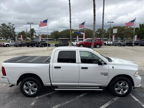 Used 2019 RAM 1500 Express w/ Express Value Package AWD/4WD image 6