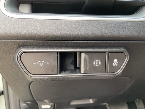 Used 2025 Kia K4 FWD image 45