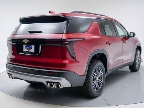 New 2026 Chevrolet Traverse LT image 7