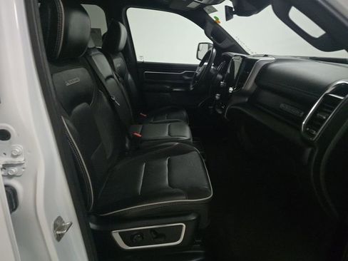 Used 2024 RAM 1500 Laramie image 14