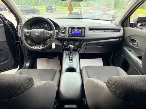 Used 2019 Honda HR-V LX image 25