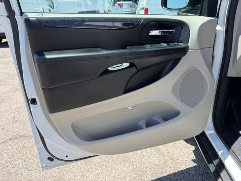 Used 2013 RAM C/V Tradesman FWD image 20