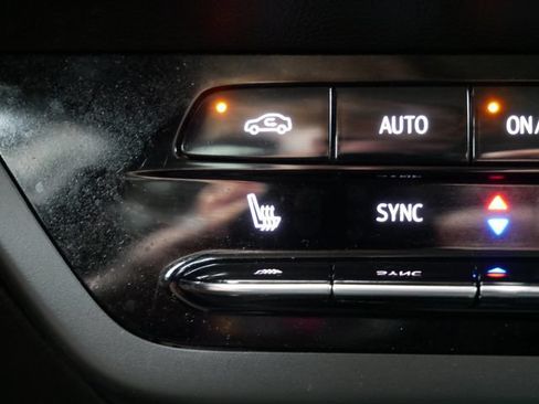 Used 2023 Buick Envision Preferred w/ Sport Touring Package AWD/4WD image 17