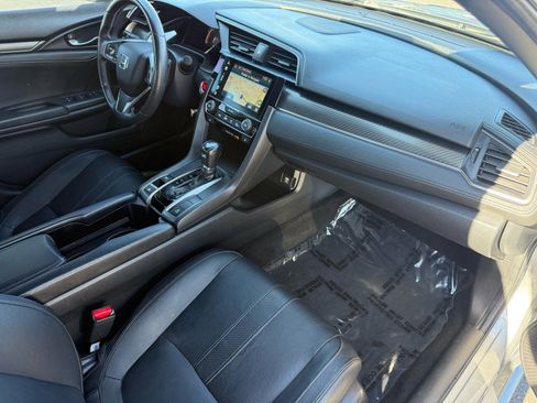 Used 2018 Honda Civic Sport Touring image 33