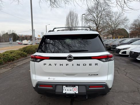 New 2026 Nissan Pathfinder Platinum image 6