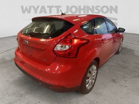Used 2012 Ford Focus SE FWD image 8