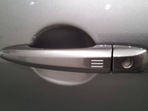 Used 2022 Nissan Pathfinder SV AWD/4WD image 14