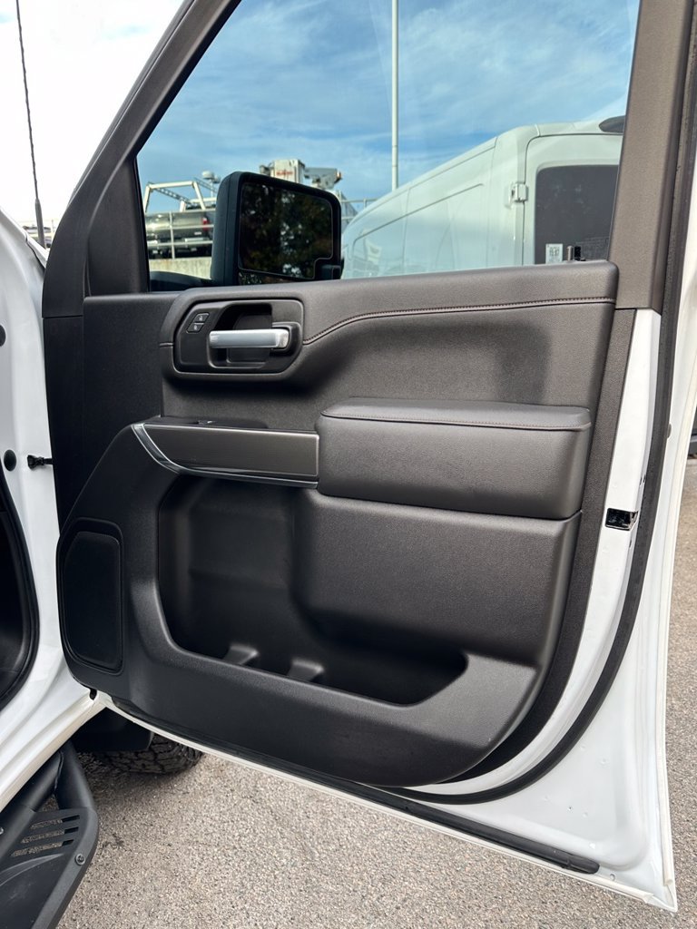 Used 2023 GMC Sierra 2500 AT4 w/ Gooseneck/5TH Wheel Package AWD/4WD image 34