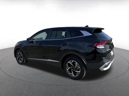 Used 2025 Kia Sportage LX image 10