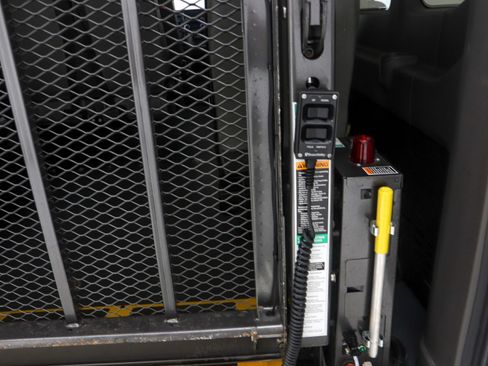 Used 2020 Ford Transit 350 XL RWD image 13