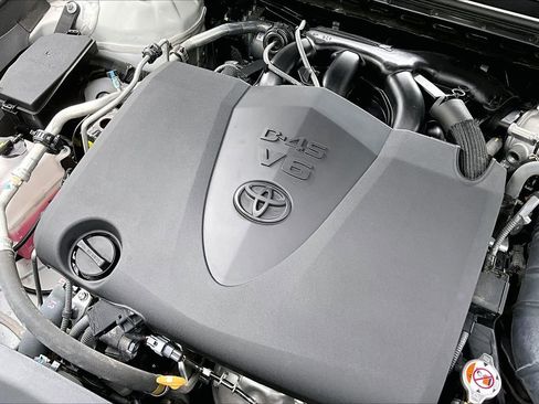 Used 2024 Toyota Camry XSE w/ Navigation Package FWD image 32