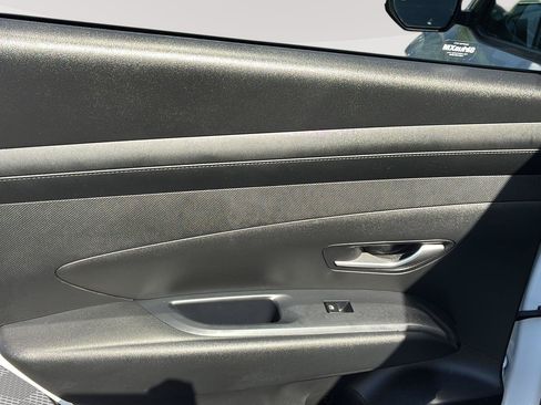 Certified 2025 Hyundai Tucson SEL AWD/4WD image 22