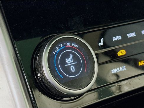 Used 2023 Land Rover Range Rover SE image 20