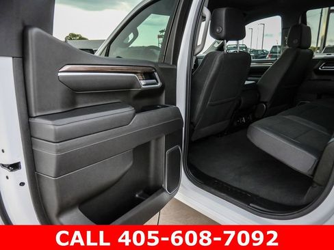 Used 2026 Chevrolet Silverado 1500 LT AWD/4WD image 22
